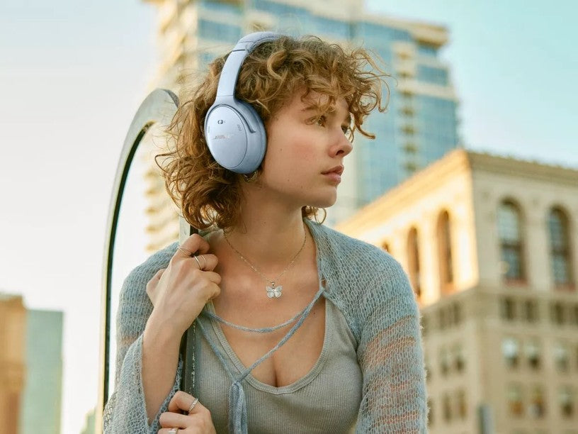 Bose Bose TV Speaker + QuietComfort Headphones Set · DEALBYTE · vista 4