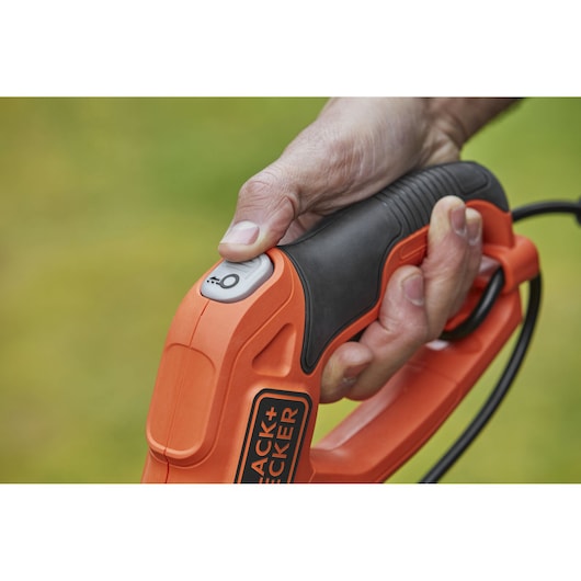 BLACK+DECKER BLACK+DECKER Cortabordes | BESTE628-QS · DEALBYTE · vista 5
