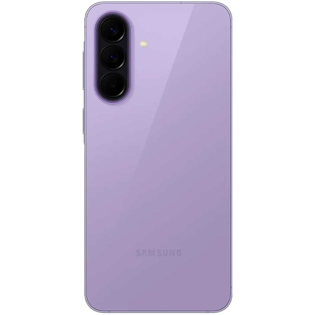 Samsung Galaxy A57 5G lila con acabado brillante, triple cámara vertical y bordes curvos; trasera lisa con logo Samsung