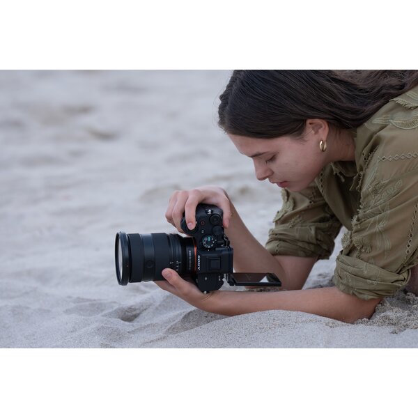 Sony Sony ILCE-7M5 Alpha 7 V · DEALBYTE · vista 5